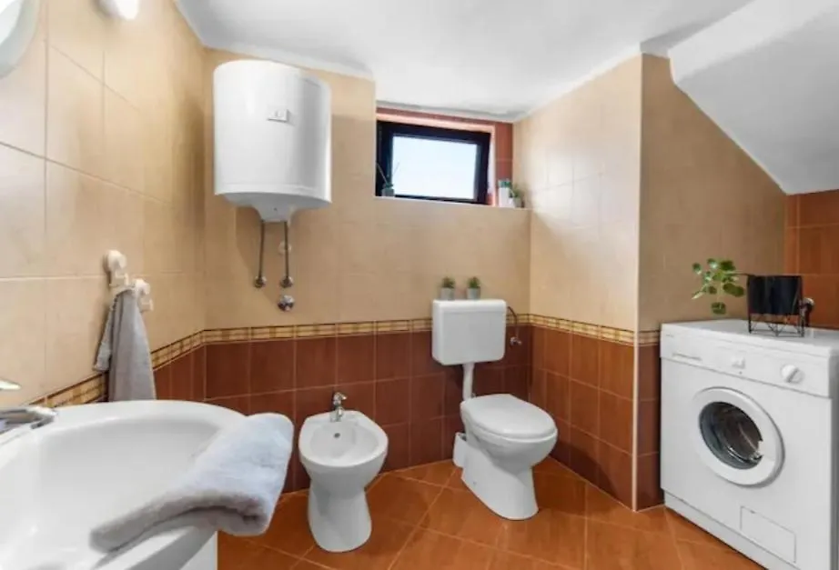 Apartment With Whirlpool And Bbq Near Porec Baderna